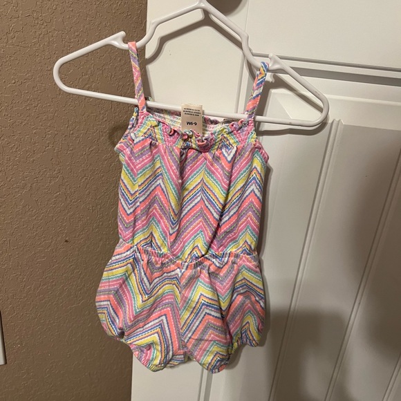 Cute multi color romper - Picture 2 of 3